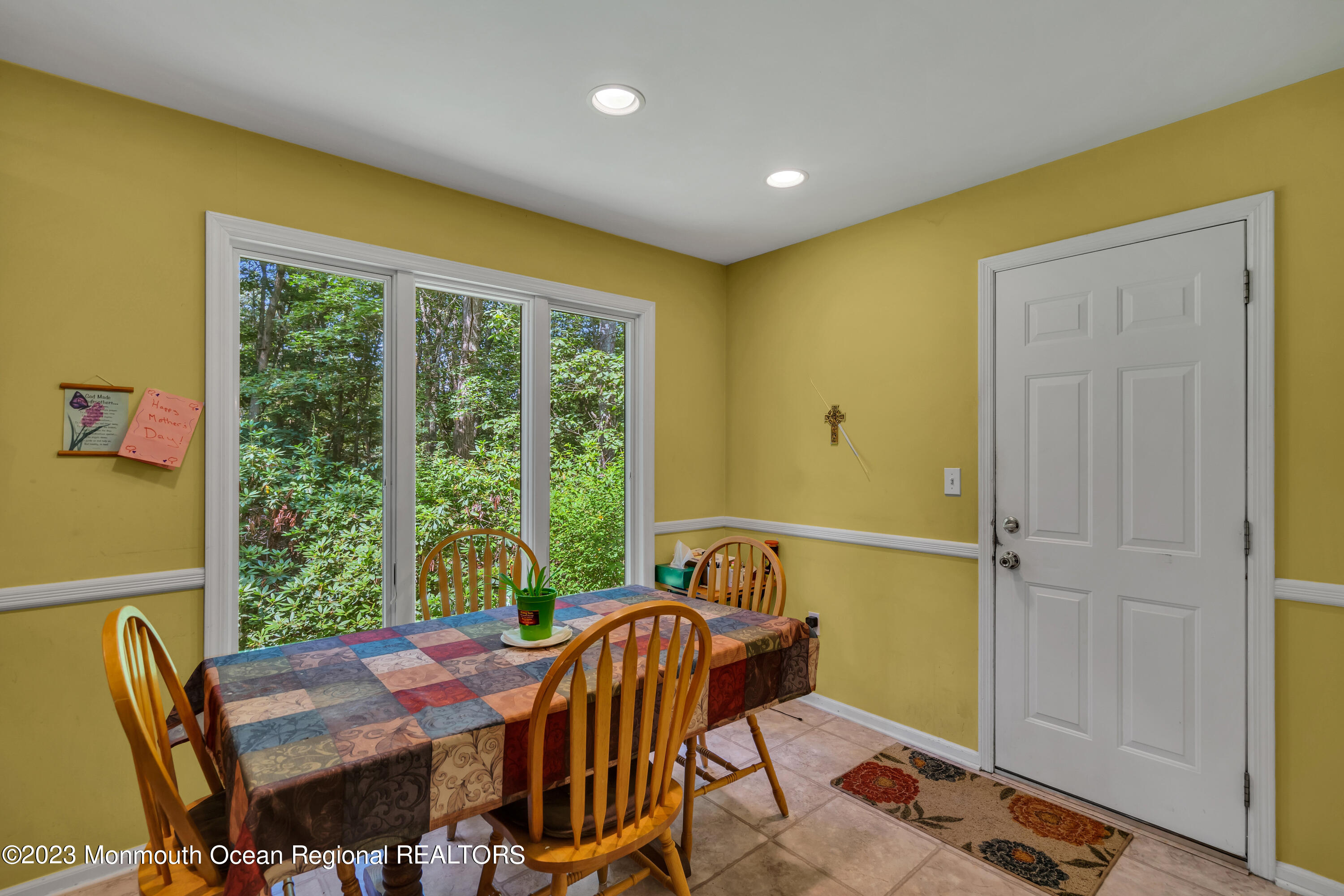 356 Millstone Road Millstone Township, NJ 08510 - Photo 35 of 75 037_ey202043