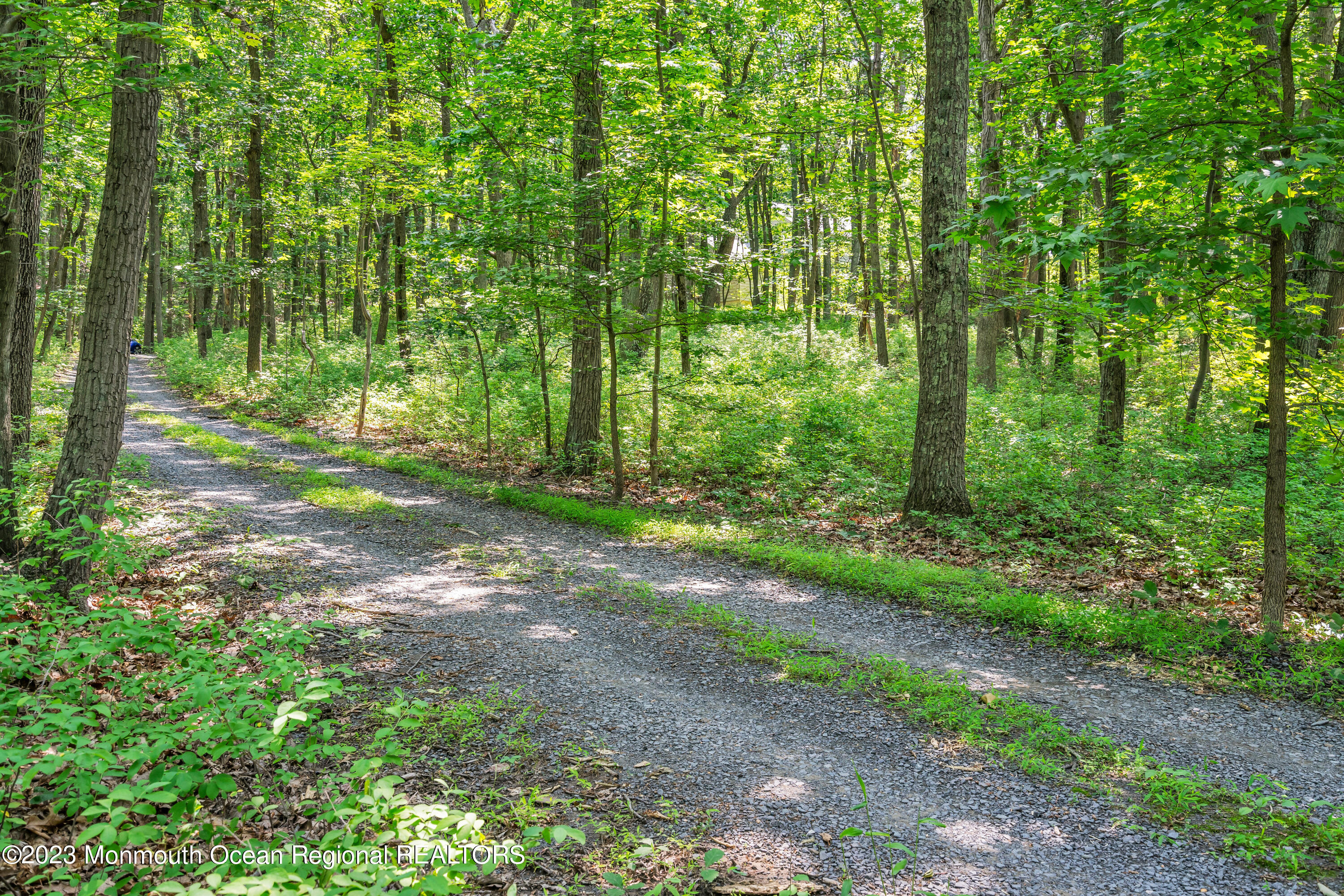 356 Millstone Road Millstone Township, NJ 08510 - Photo 55 of 75 064_ey202115