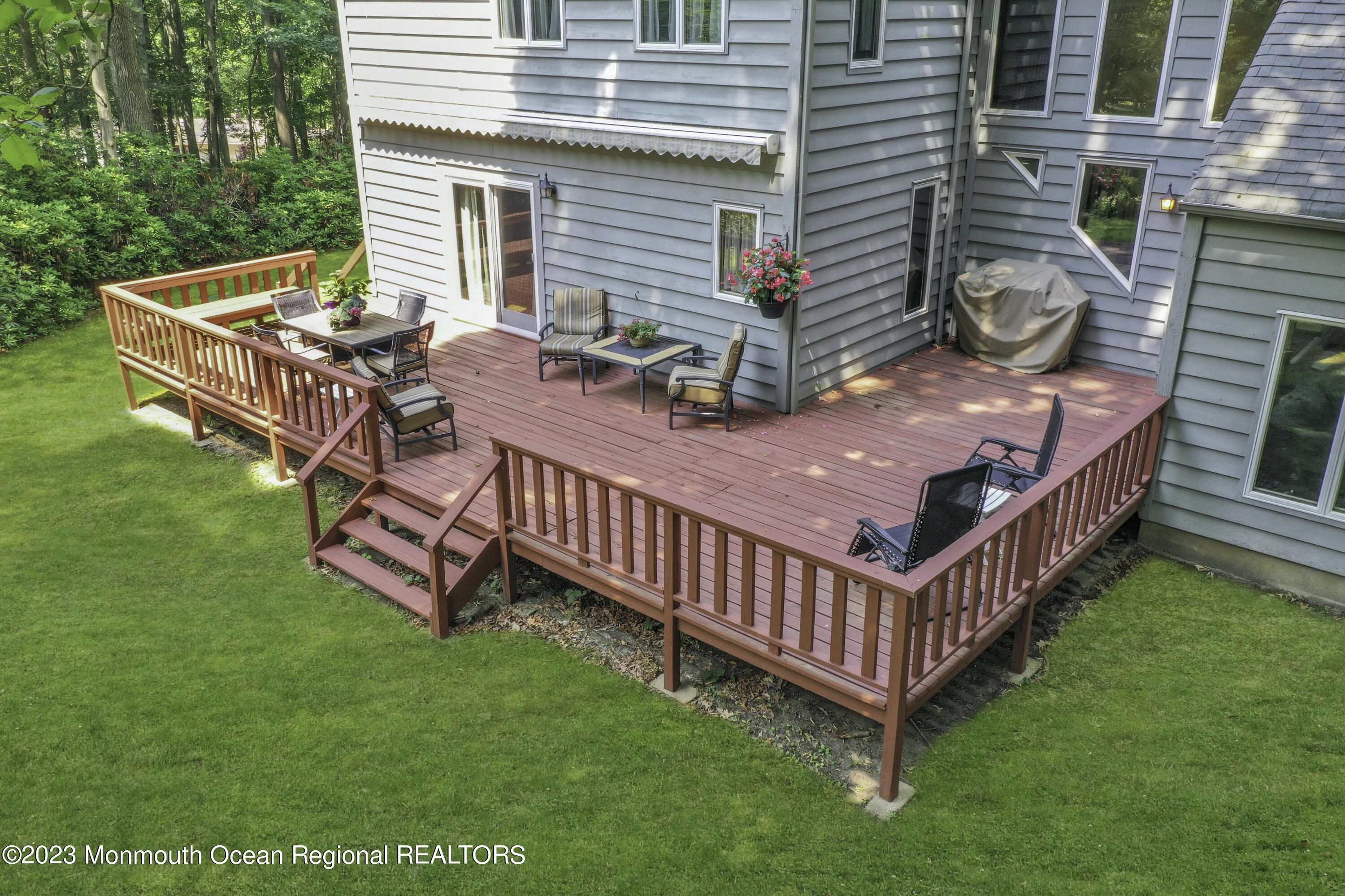 356 Millstone Road Millstone Township, NJ 08510 - Photo 64 of 75 085_dji_0410-1