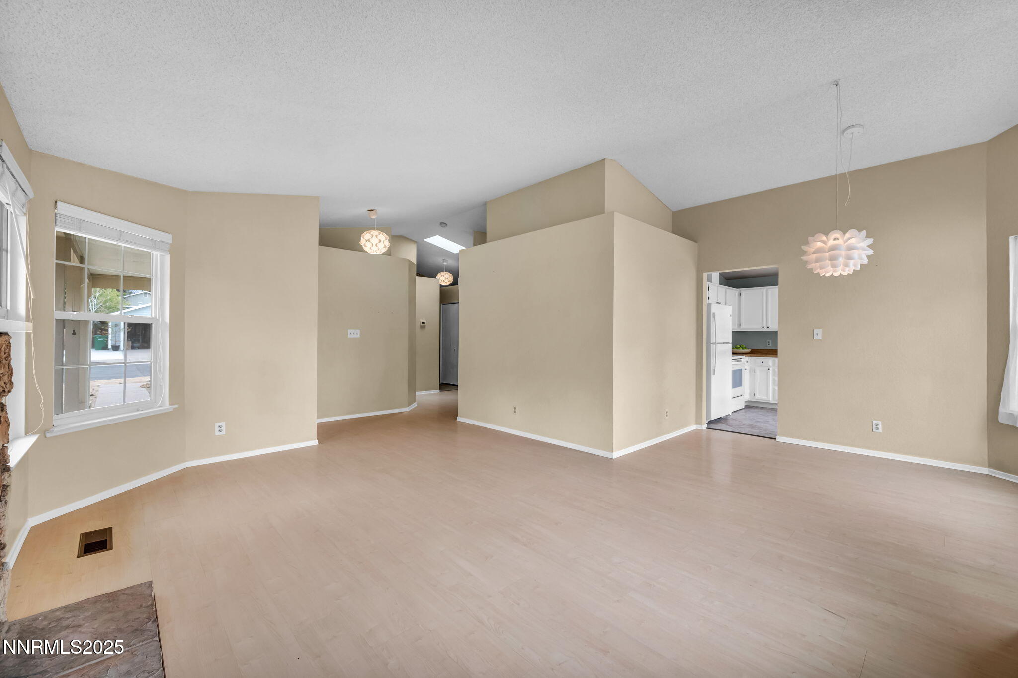 6087 White Water Way Reno, NV 89523 - Photo 14 of 27 33-web-or-mls-6087-white-water-way