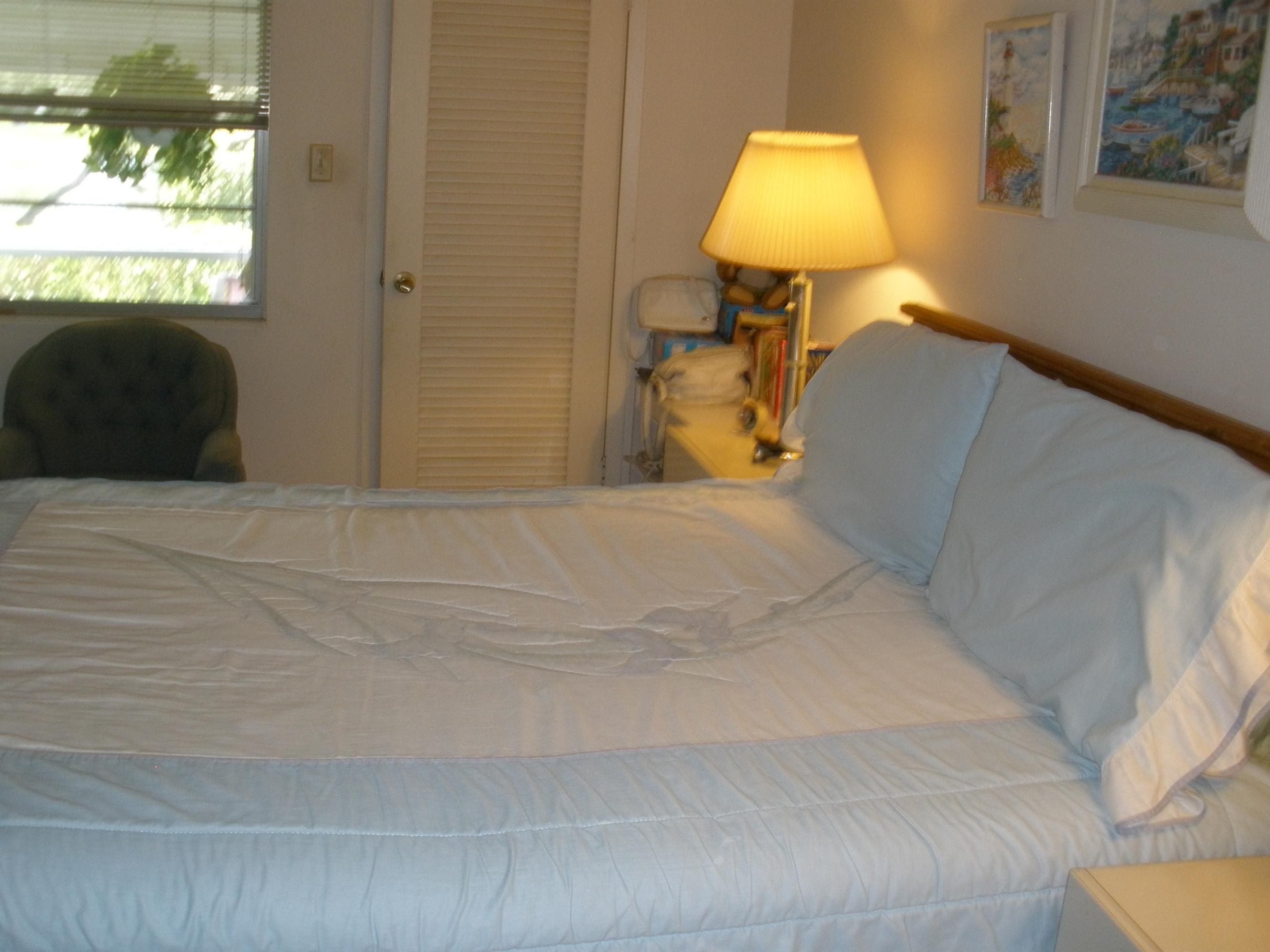 1031 Hythe B Boca Raton, FL 33434 - Photo 10 of 19 Bedroom