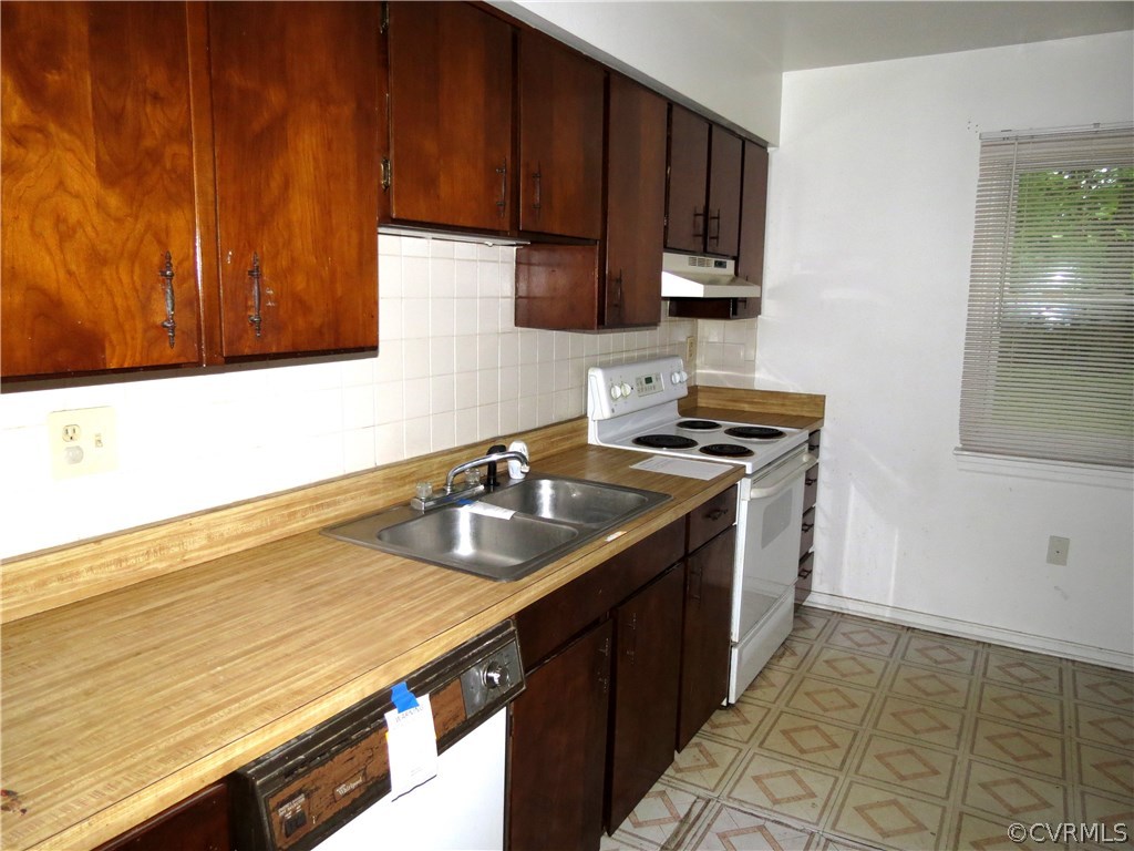 729 Deter Road Richmond, VA 23225 - Photo 3 of 20 Kitchen