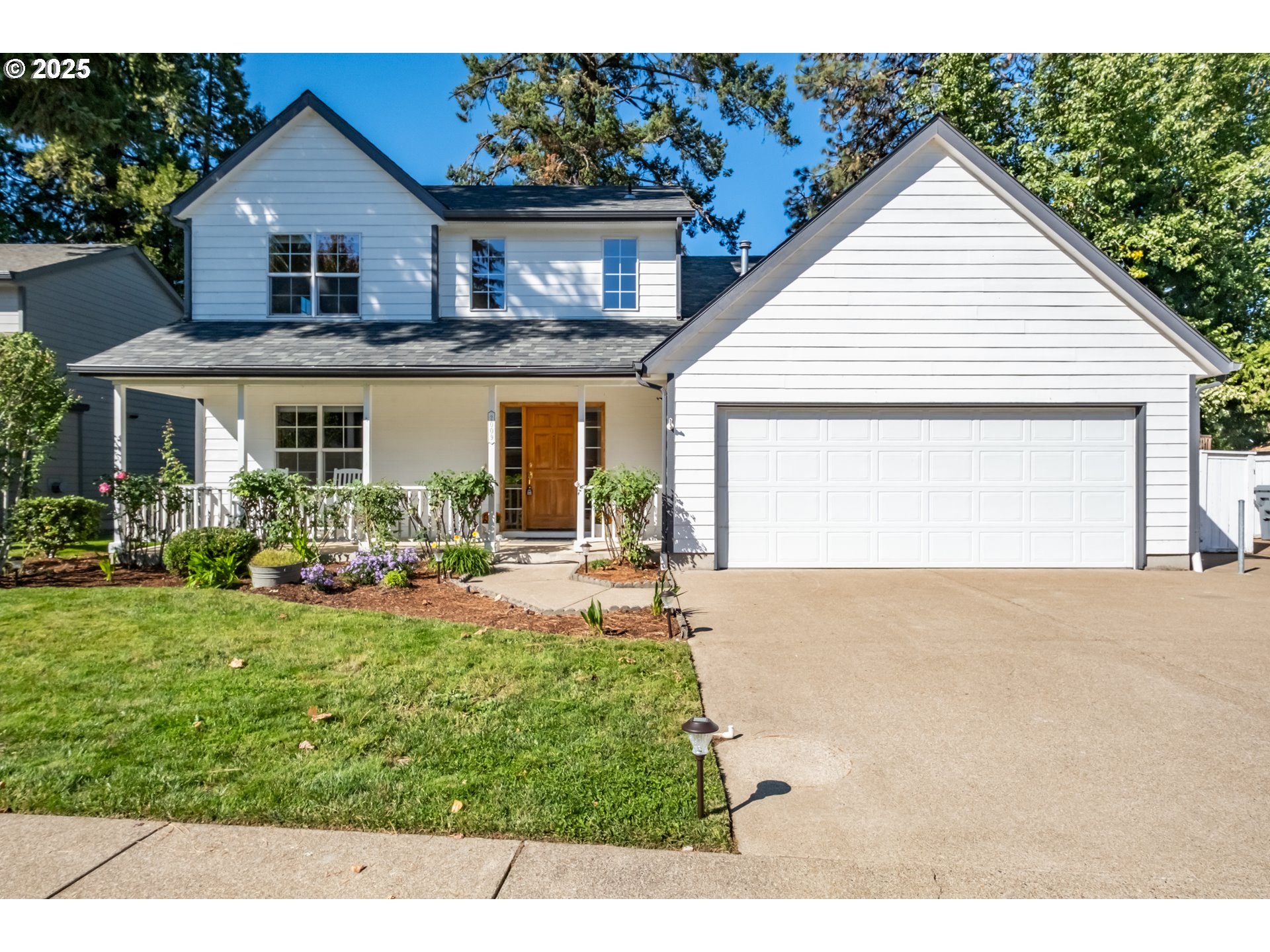 2009 Chase Loop Southwest Albany, OR 97321 - Photo 2 of 48 a view of house and outdoor space