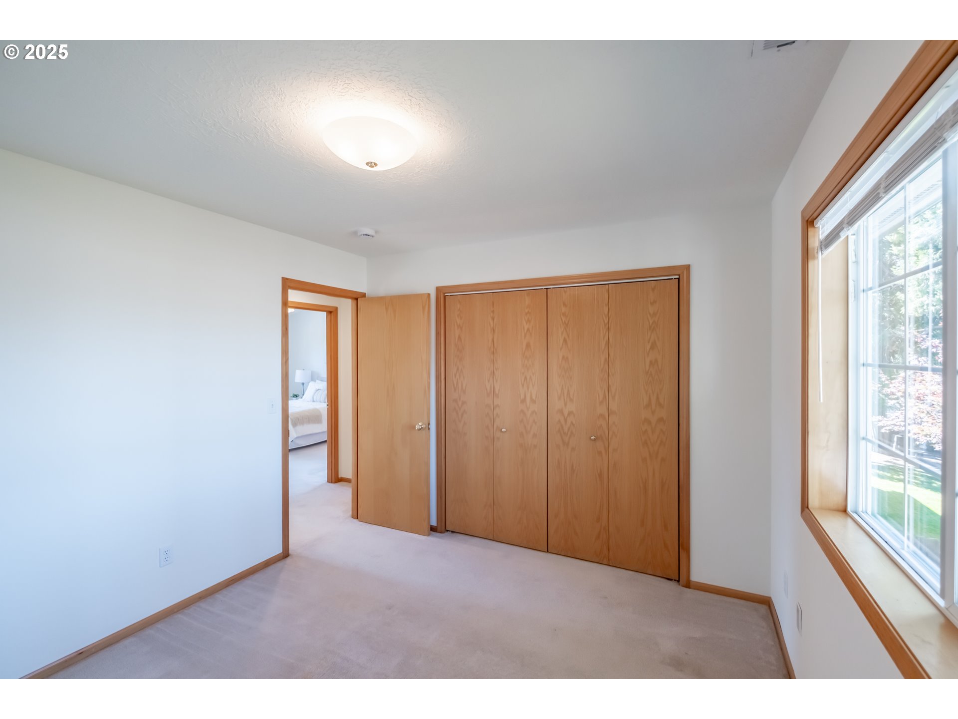 2009 Chase Loop Southwest Albany, OR 97321 - Photo 36 of 48 a view of an empty room and window