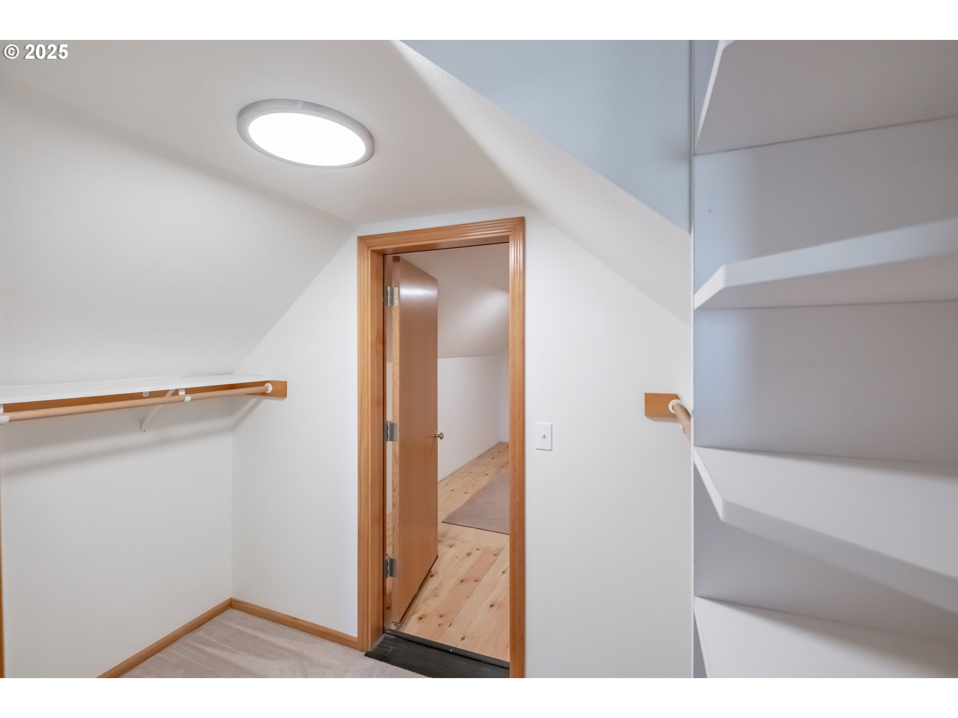 2009 Chase Loop Southwest Albany, OR 97321 - Photo 42 of 48 a view of bathroom