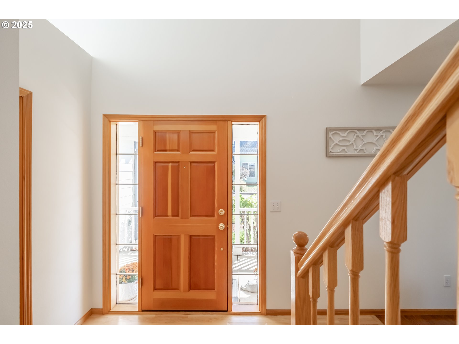 2009 Chase Loop Southwest Albany, OR 97321 - Photo 5 of 48 a view of front door