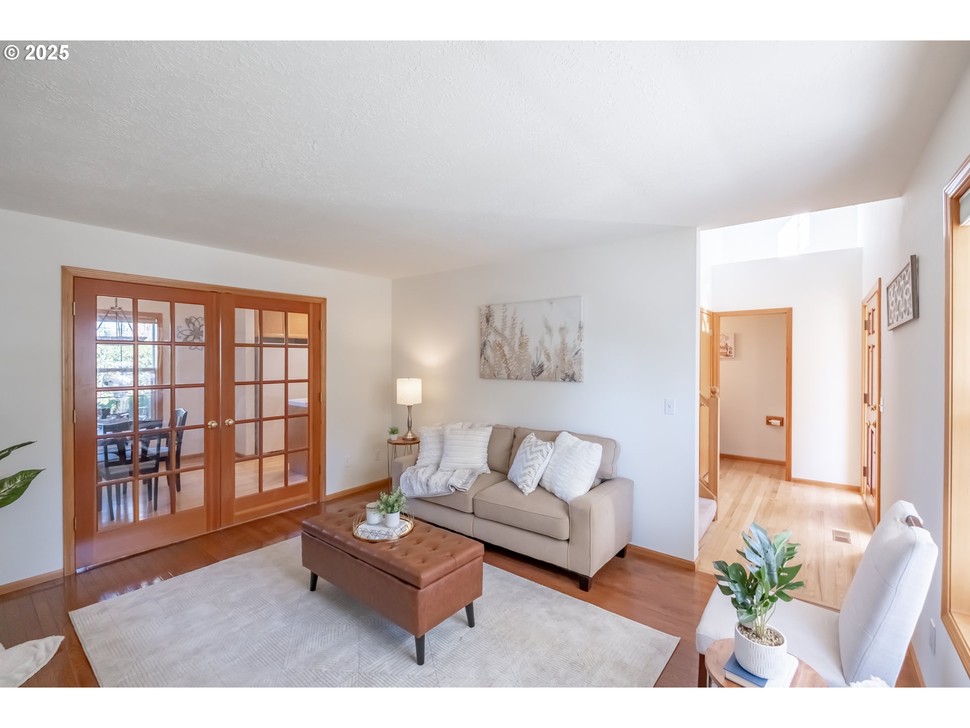 2009 Chase Loop Southwest Albany, OR 97321 - Photo 8 of 48 a living room with furniture and a large window