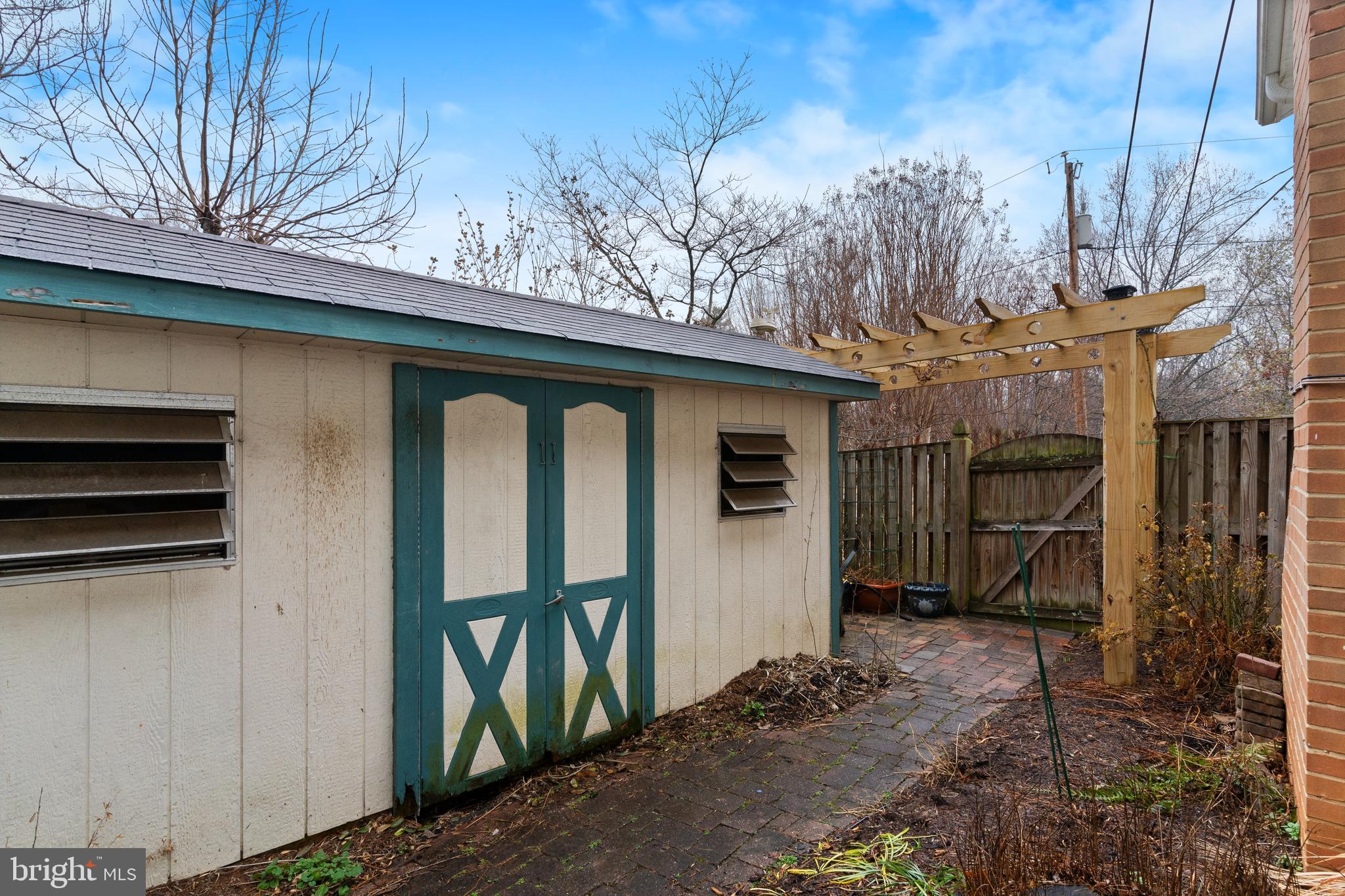 8117 Dabney Avenue Springfield, VA 22152 - Photo 32 of 33