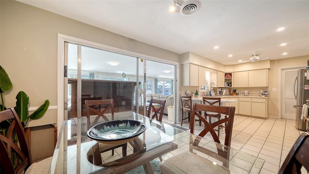 514 Ralph Street Sarasota, FL 34242 - Photo 8 of 48 Gallery Image 8