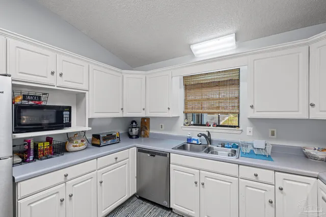 $325,000 | 741 Vickery Drive, Pensacola, FL 32514