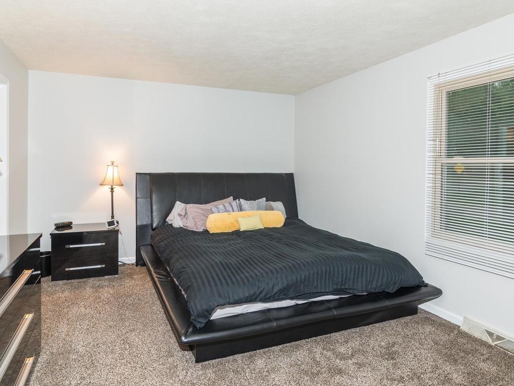 8824 Cheltenham Road Indianapolis, IN 46256 - Photo 14 of 24 Gallery Image 14