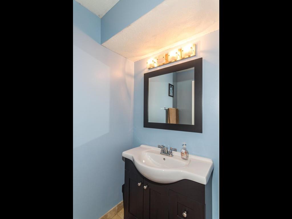 8824 Cheltenham Road Indianapolis, IN 46256 - Photo 16 of 24 Gallery Image 16