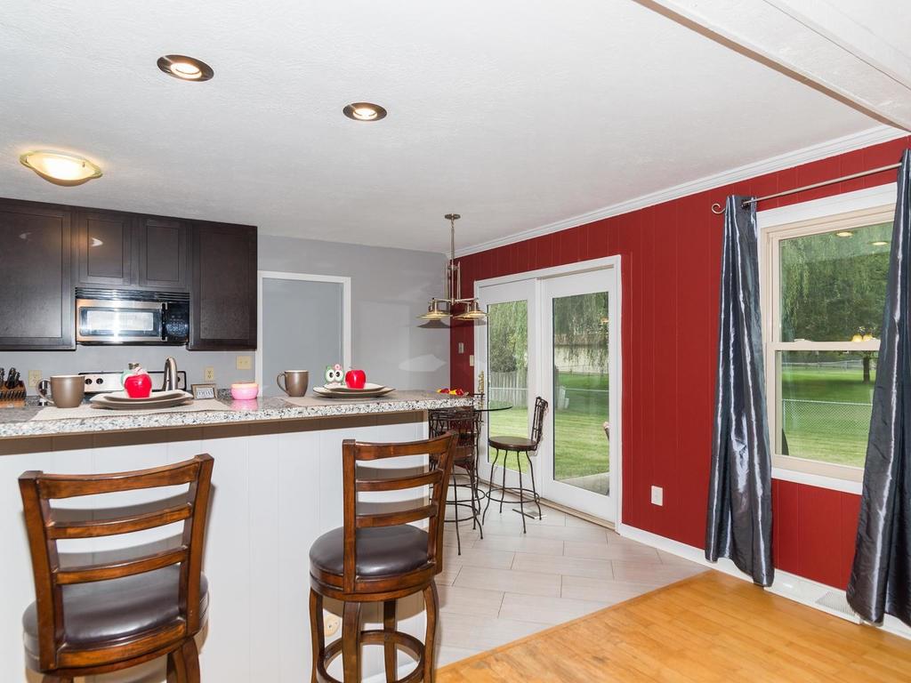 8824 Cheltenham Road Indianapolis, IN 46256 - Photo 8 of 24 Gallery Image 8