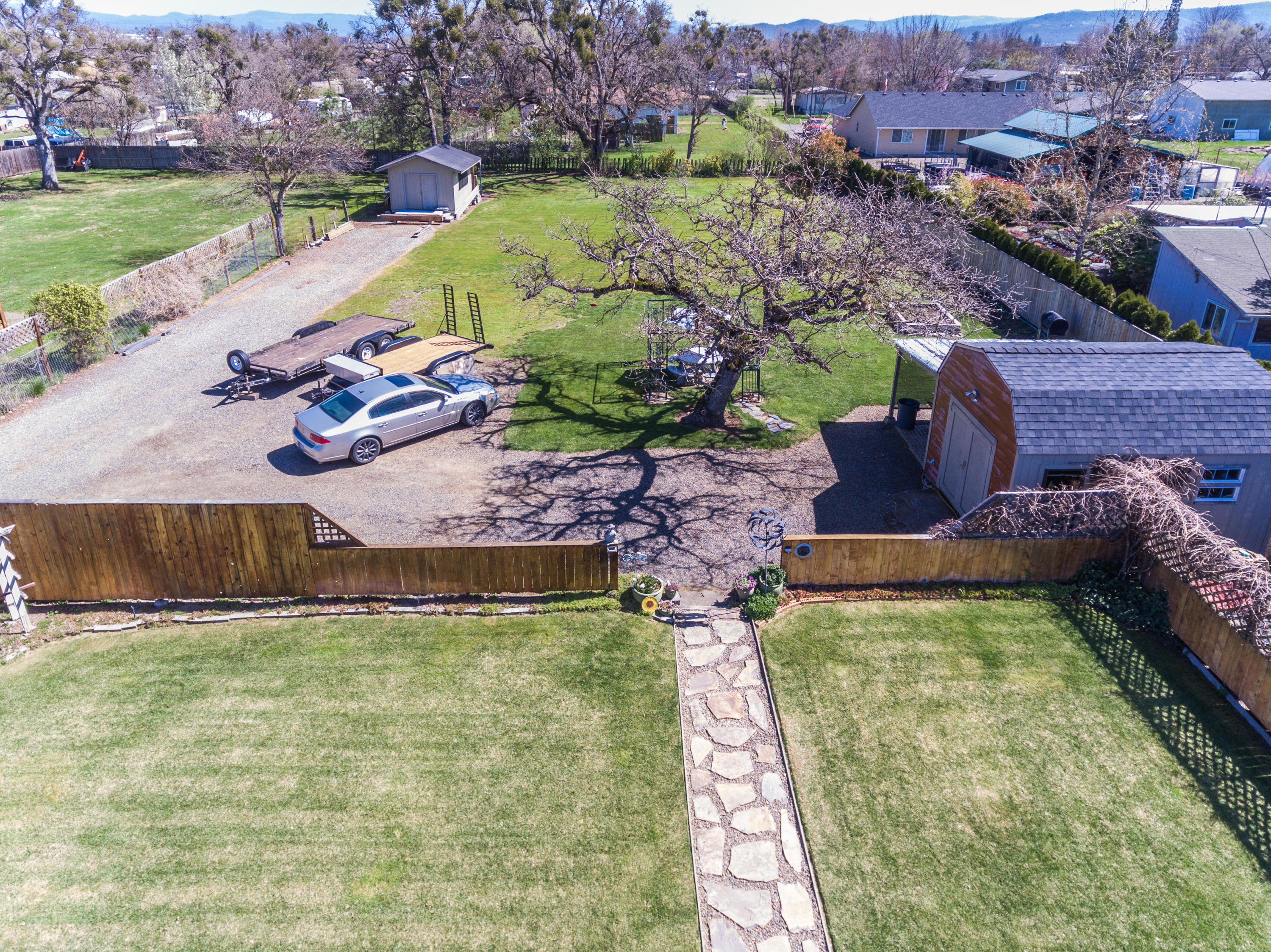 6832 Table Rock Road Central Point, OR 97502 - Photo 20 of 22 DJI_0011