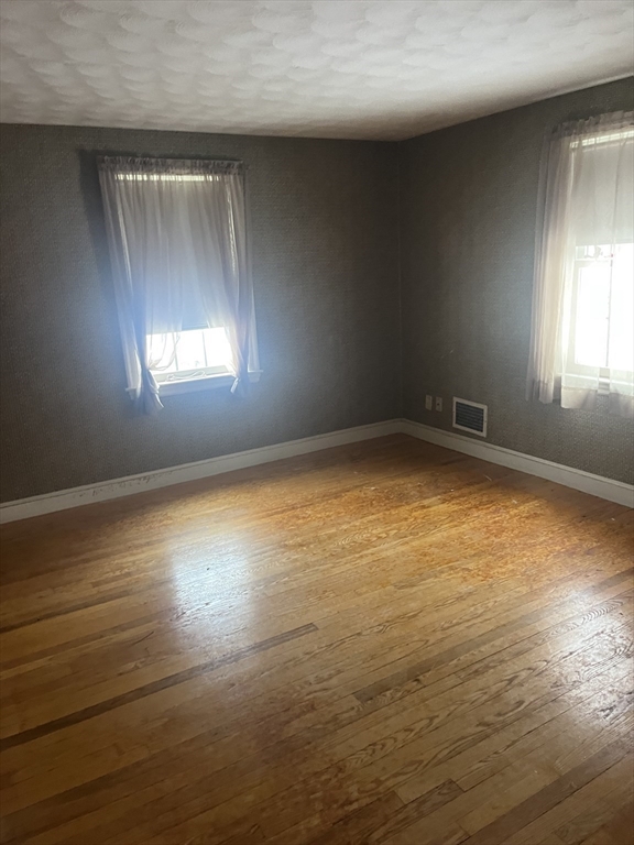 34 Plymouth Road Reading, MA 01867 - Photo 15 of 26