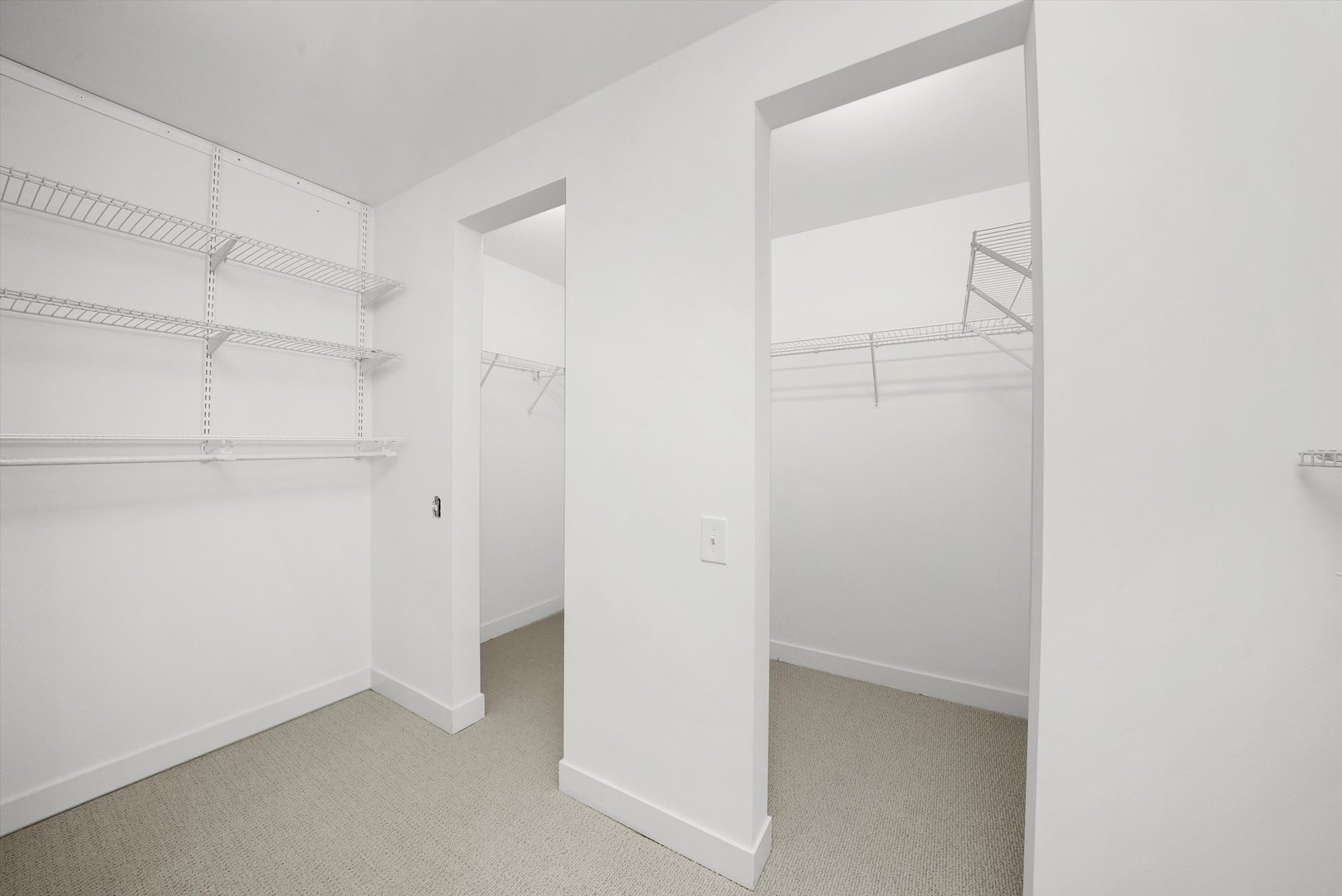 1209 West Cottage Place Chicago, IL 60607 - Photo 20 of 29 a view of an empty room