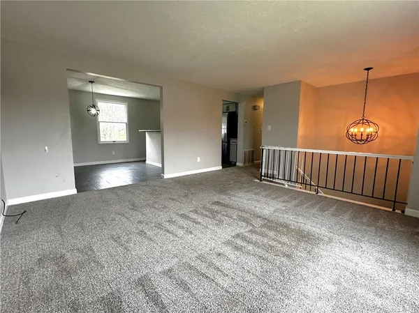 $220,000 | 1991 Tara Drive, North Huntingdon, PA 15642