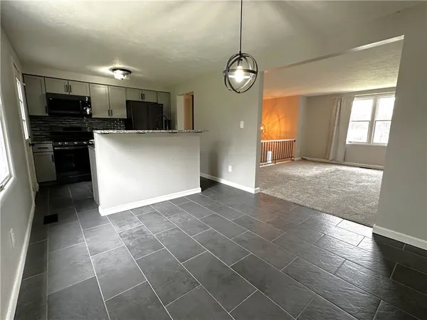 $220,000 | 1991 Tara Drive, North Huntingdon, PA 15642