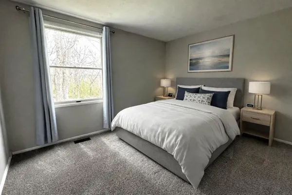 $220,000 | 1991 Tara Drive, North Huntingdon, PA 15642