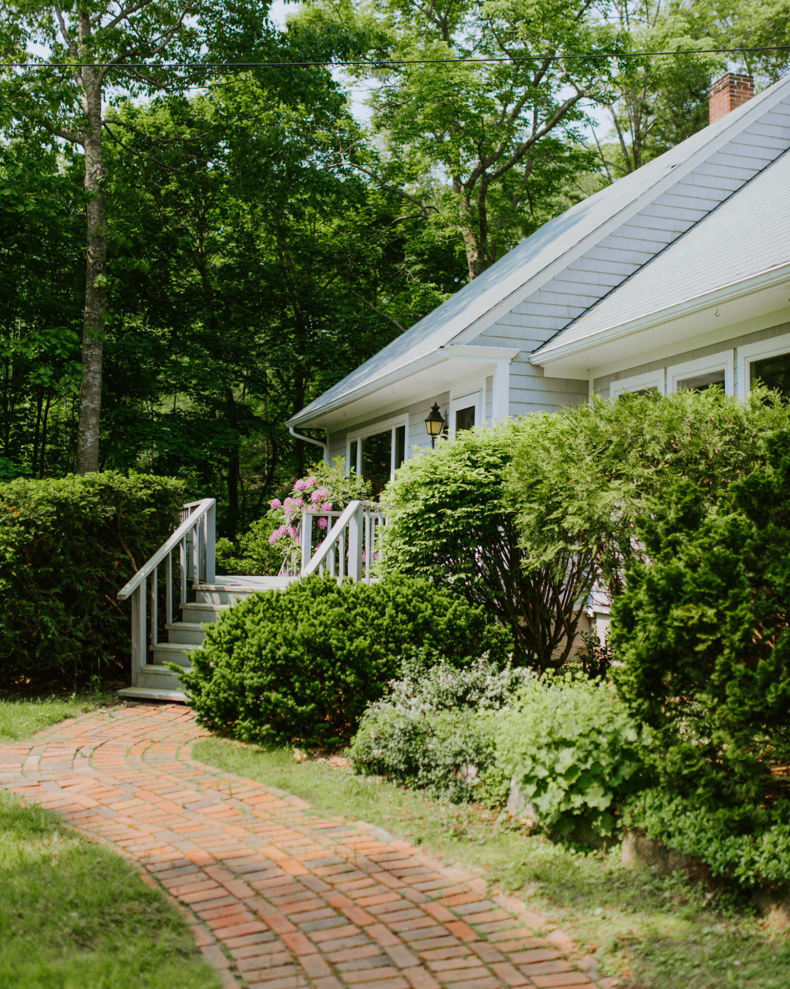 190 Belfast Road Camden, ME 04843 - Photo 3 of 35 Front Path