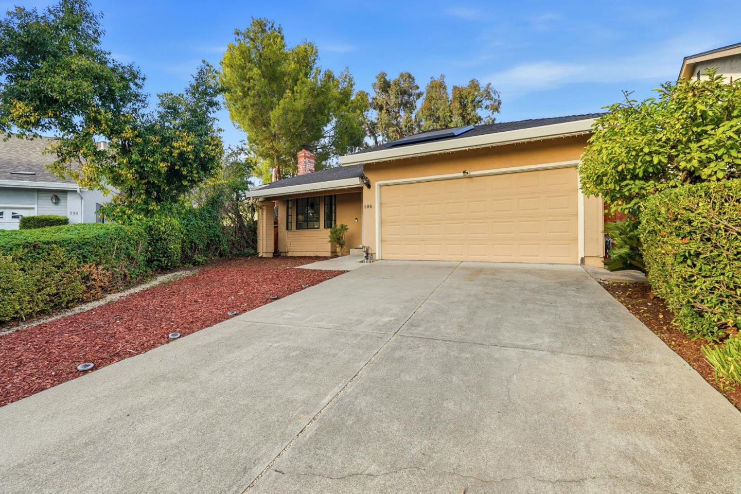 a view of a house with a garage
