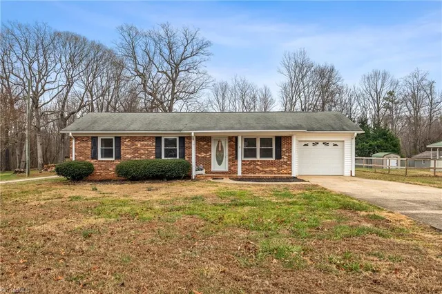 $264,900 | 313 Benbow Drive, East Bend, NC 27018