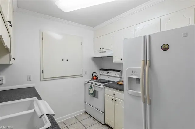 $264,900 | 313 Benbow Drive, East Bend, NC 27018