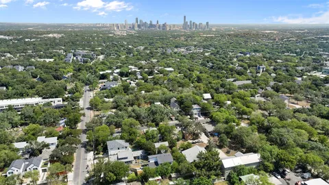 an aerial view of multiple house