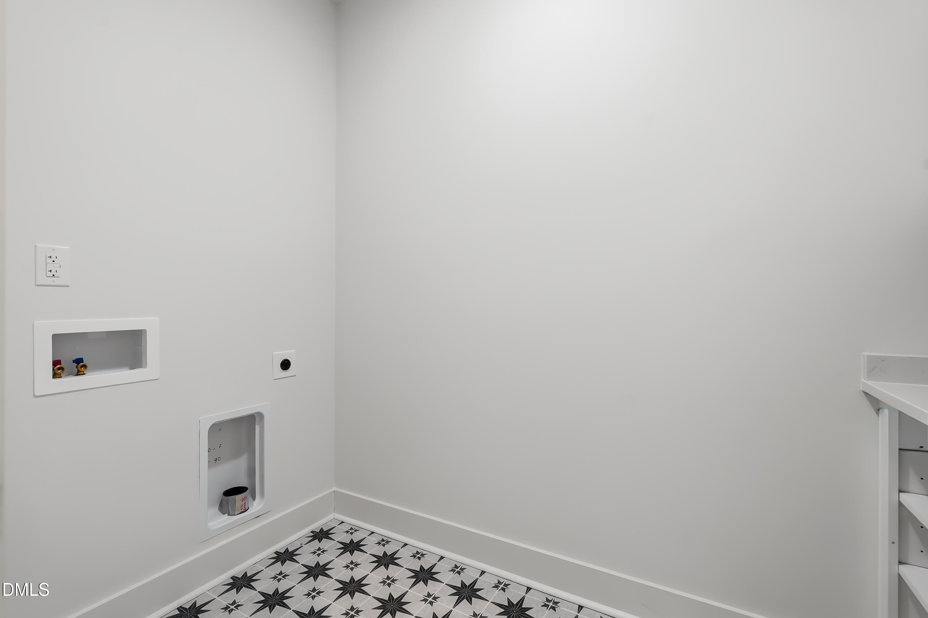 12874 Mallard Rock Road Zebulon, NC 27597 - Photo 33 of 52 Laundry