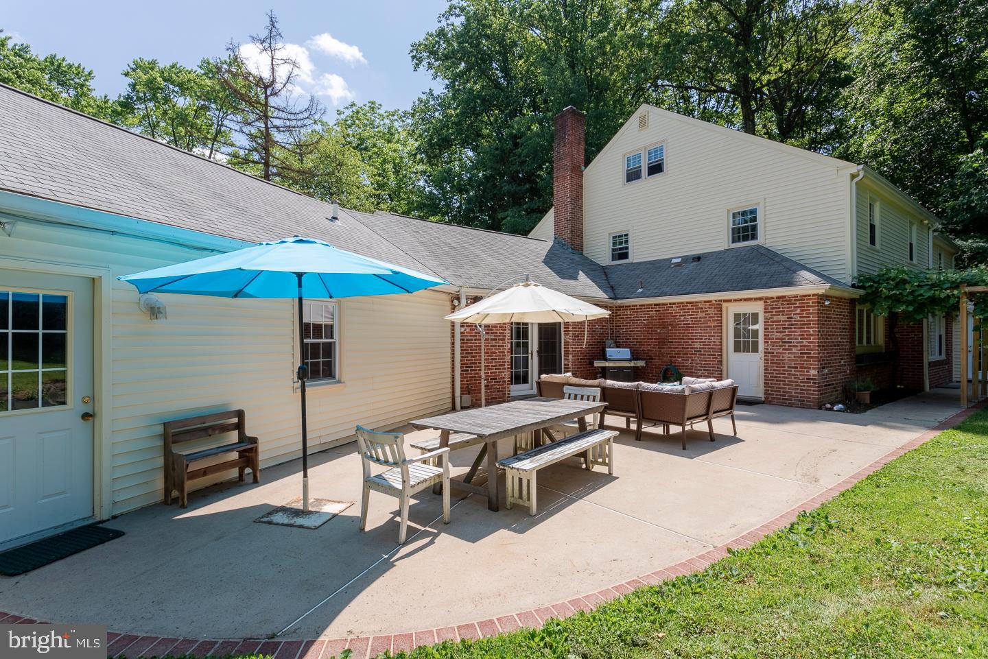 443 Upper Gulph Road Wayne, PA 19087 - Photo 31 of 35 Incredible Outdoor Entertaining Space