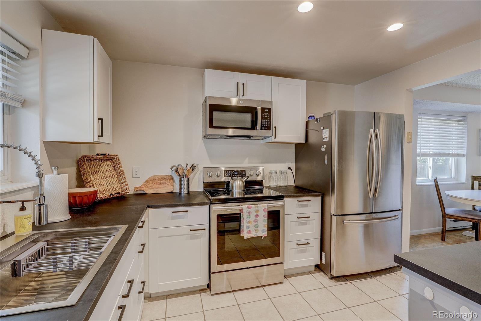 18212 West 3rd Avenue, Unit 1 Golden, CO 80401 - Photo 5 of 38