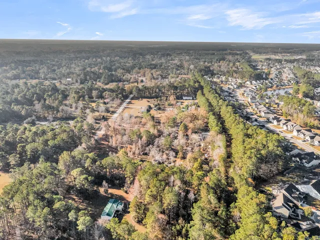 $600,000 | 325 Winding Road, Moncks Corner, SC 29461