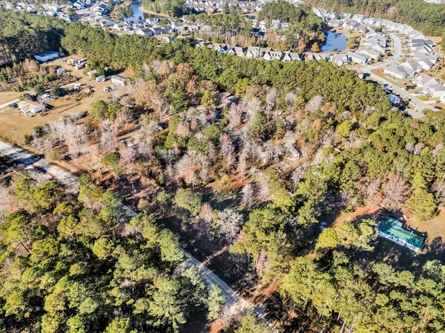 $600,000 | 325 Winding Road, Moncks Corner, SC 29461