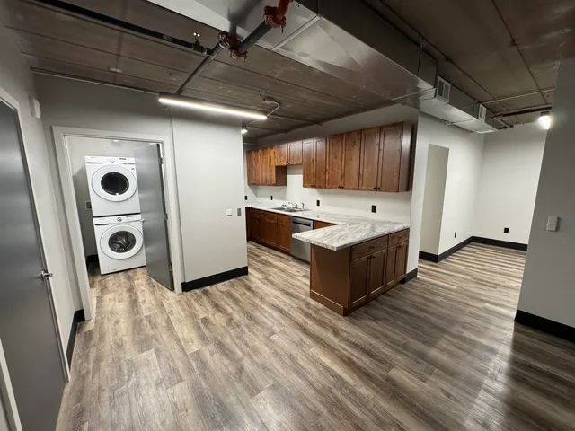 $995 | 217 South Badger Avenue, Unit 207, Appleton, WI 54914