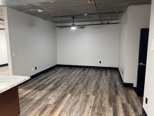 $995 | 217 South Badger Avenue, Unit 207, Appleton, WI 54914