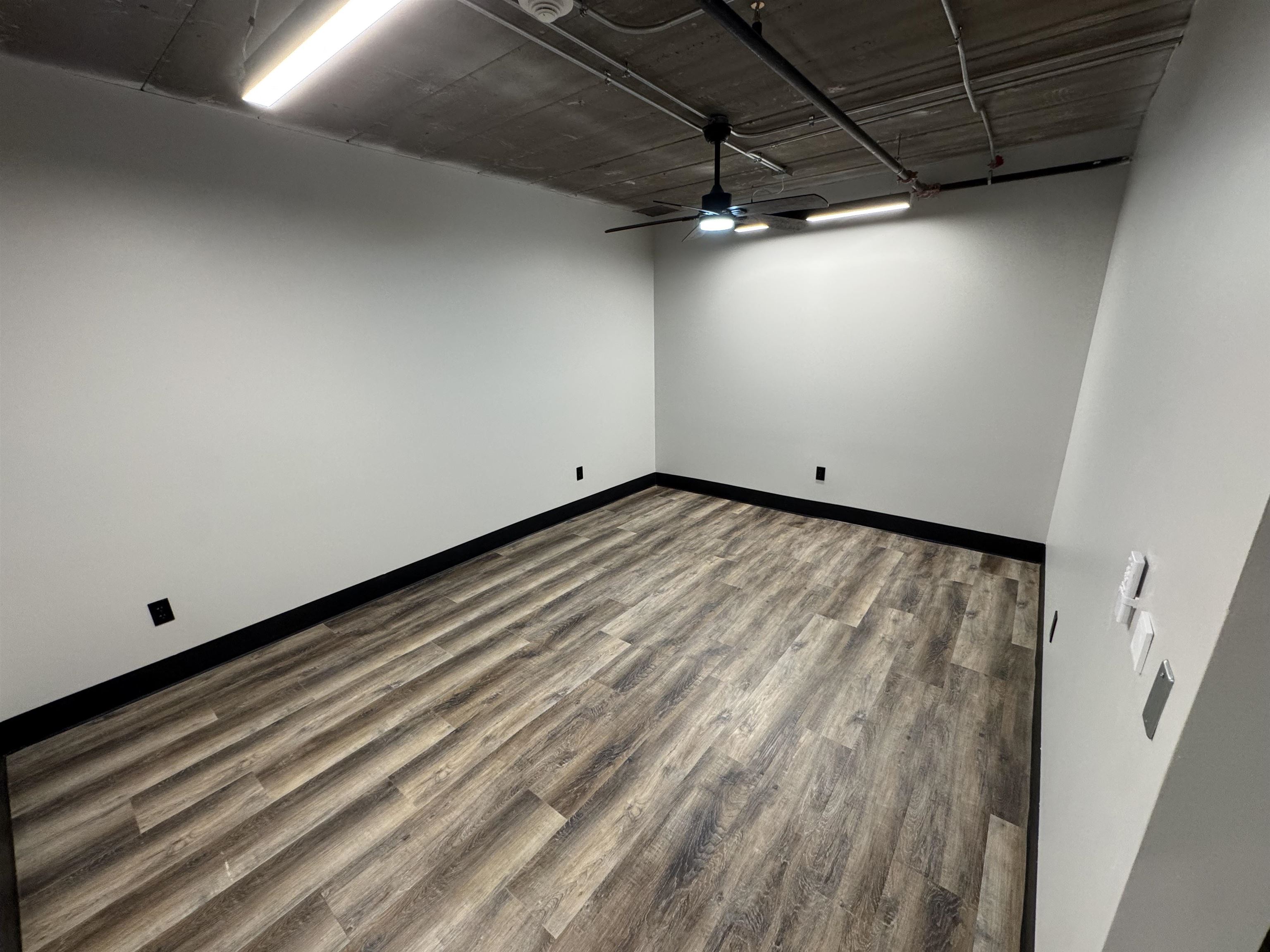 217 South Badger Avenue, Unit 207 Appleton, WI 54914 - Photo 8 of 14