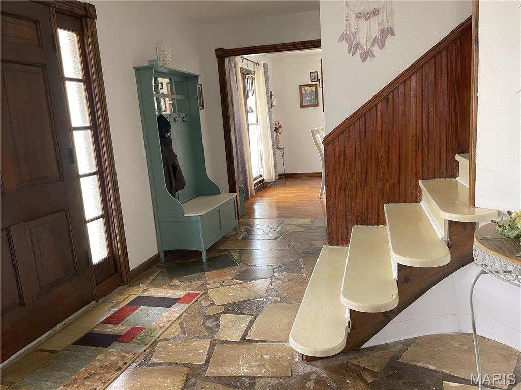 676 Frontier Lane Bourbon, MO 65441 - Photo 14 of 45