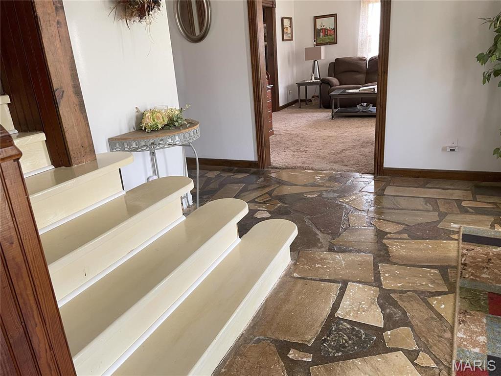 676 Frontier Lane Bourbon, MO 65441 - Photo 19 of 45