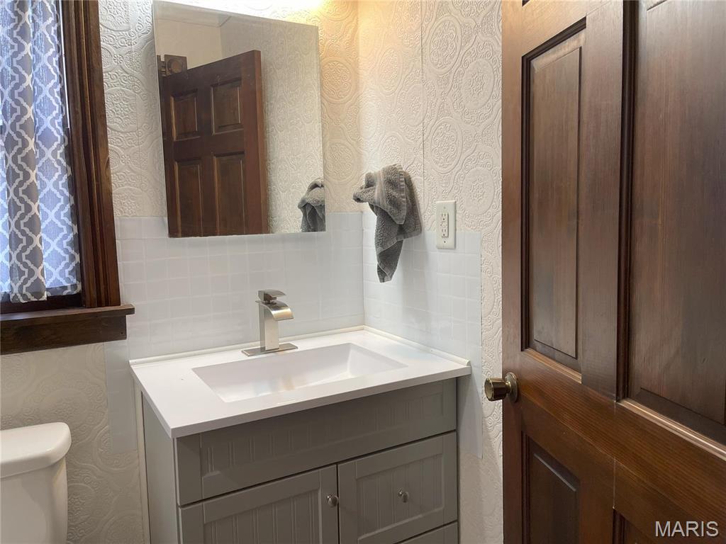 676 Frontier Lane Bourbon, MO 65441 - Photo 21 of 45