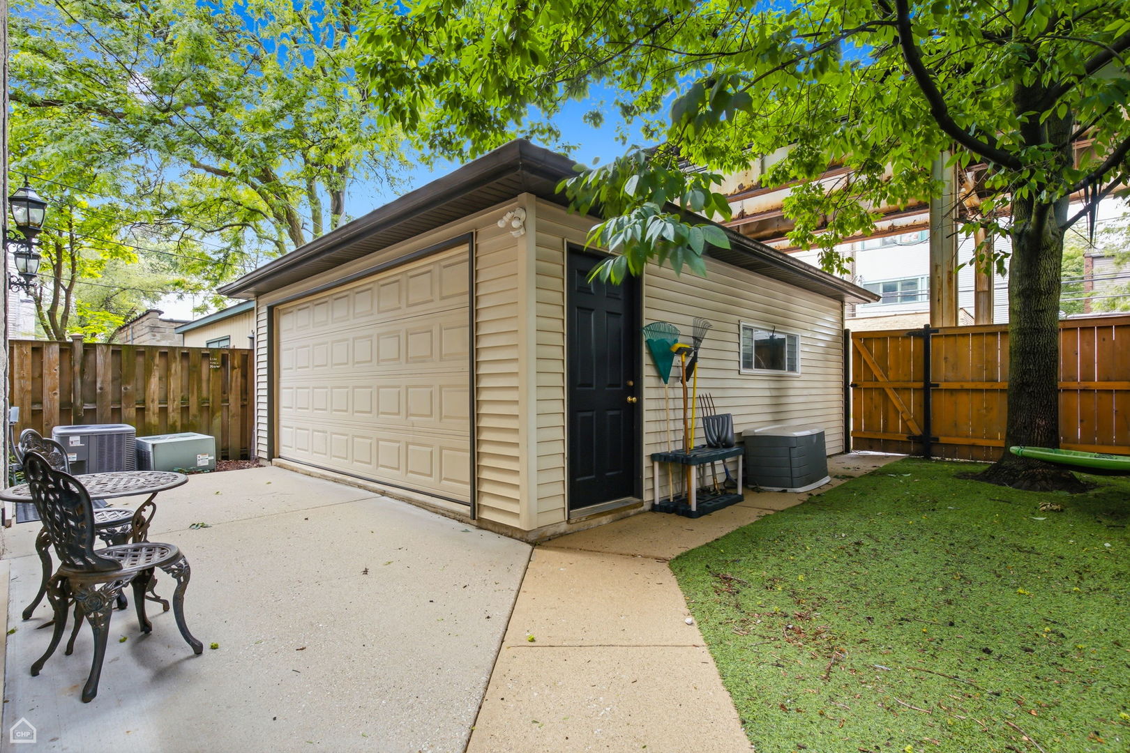 1310 West Roscoe Street Chicago, IL 60657 - Photo 44 of 48