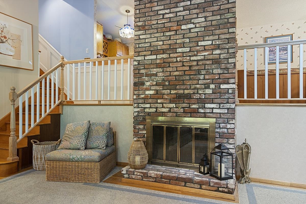 58 Governor Dinsmore Road Windham, NH 03087 - Photo 7 of 38