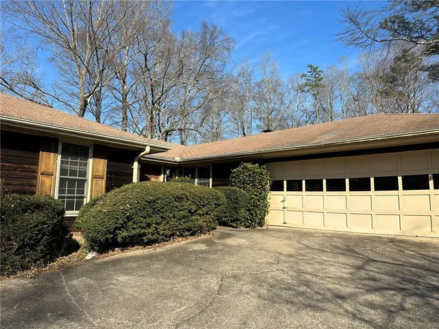 $535,000 | 320 Wickerberry Lane, Roswell, GA 30075