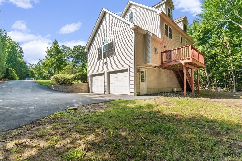 19 Benjamin Lane Reading, MA 01867 - Photo 37 of 42