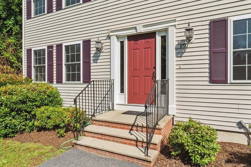 19 Benjamin Lane Reading, MA 01867 - Photo 40 of 42