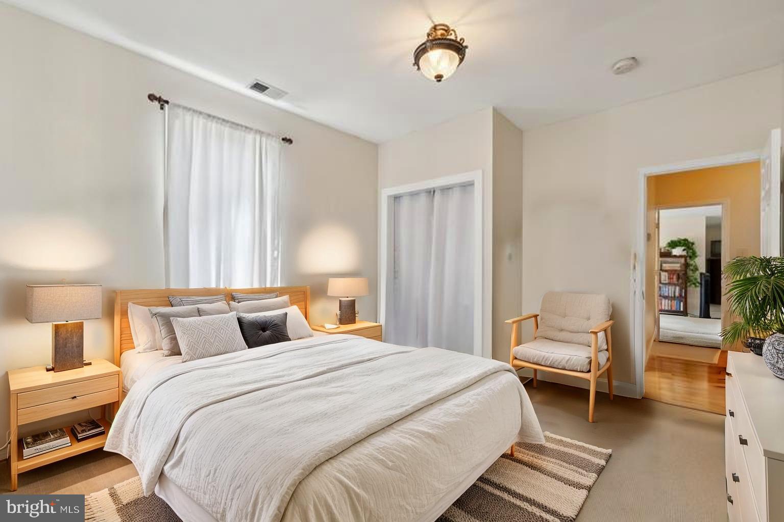 2034 Shirlington Road Arlington, VA 22204 - Photo 22 of 43 Bedroom #3 (virtually staged)