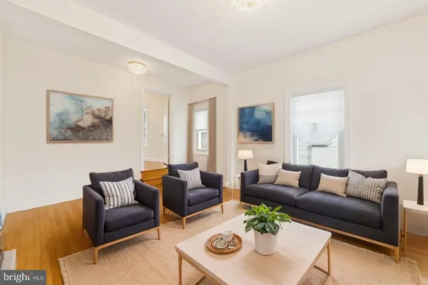 $980,000 | 2034 Shirlington Road, Arlington, VA 22204