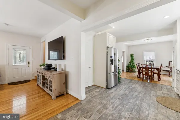 $980,000 | 2034 Shirlington Road, Arlington, VA 22204