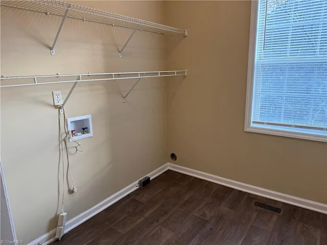 $275,000 | 3007 Brookrun Drive, Jamestown, NC 27282