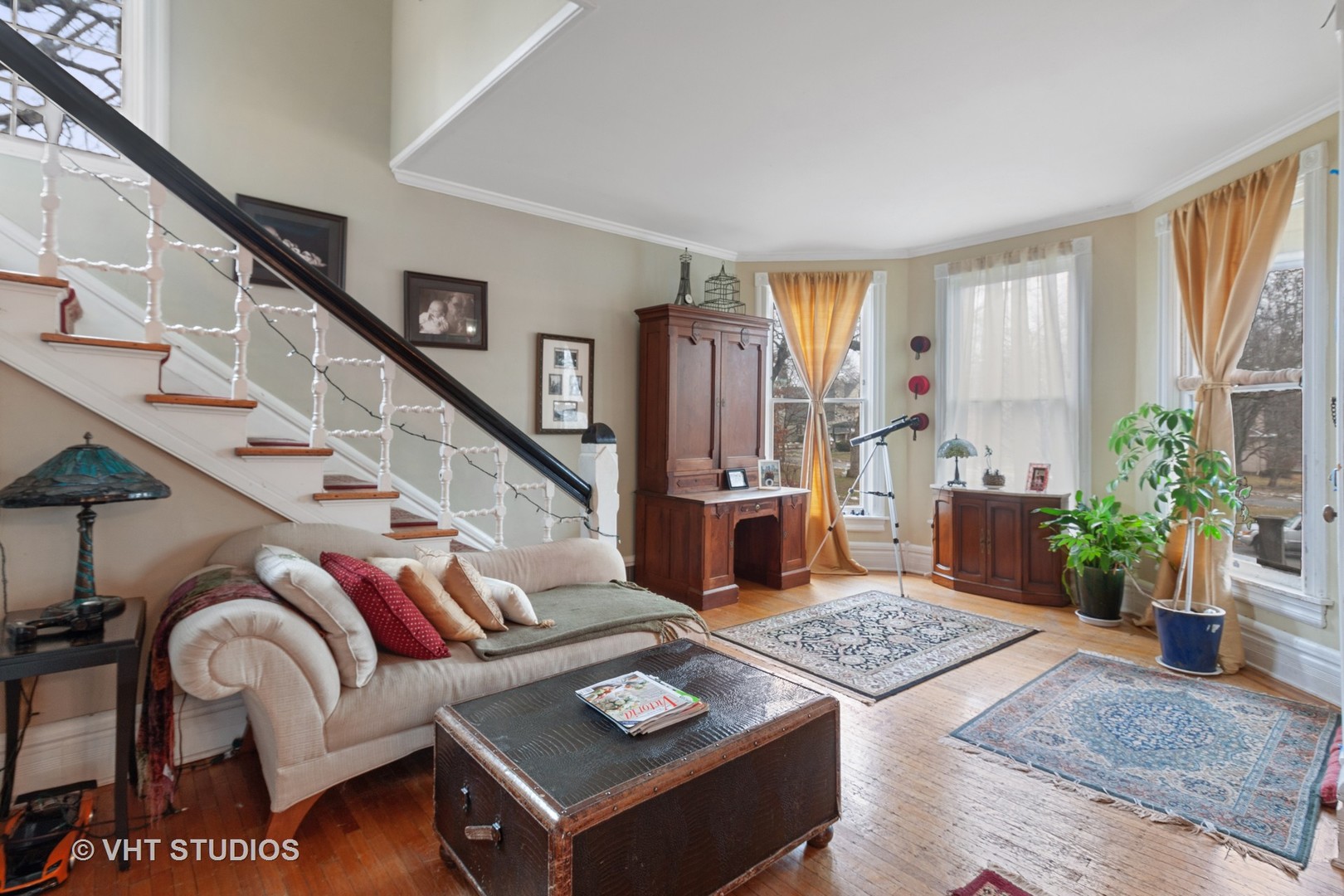 136 Scottswood Road Riverside, IL 60546 - Photo 2 of 20 a living room with furniture and a rug