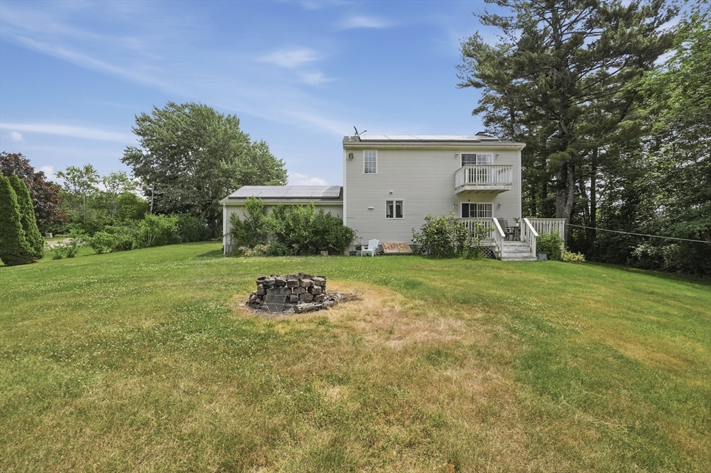 1527 Main Street Acushnet, MA 02743 - Photo 6 of 32